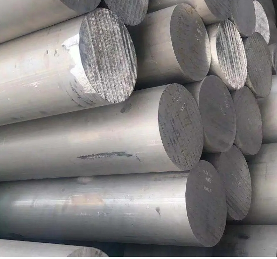 Cementni karbid se čedalje pogosteje uporablja pri CNC obdelavi in ​​ima ključno vlogo pri izboljšanju učinkovitosti proizvodnje in kakovosti izdelkov.